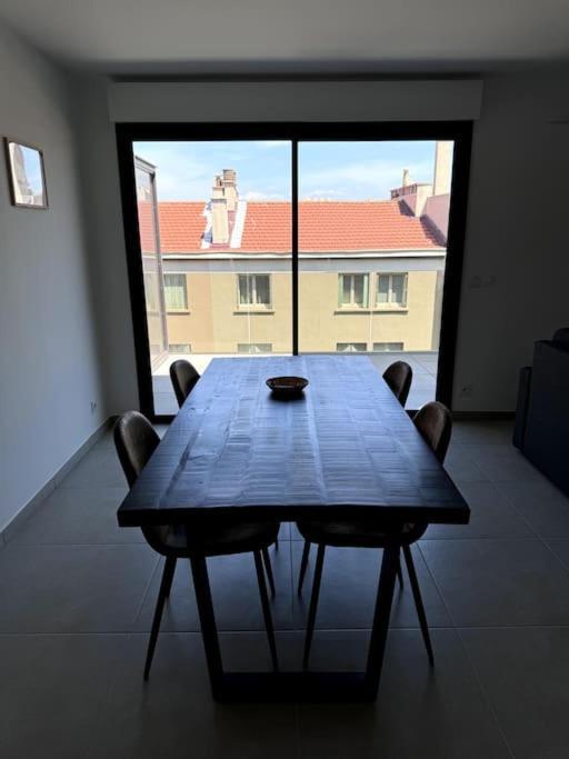 Magnifique T2-climatise Avec Terrasse-catalans Appartement Marseille