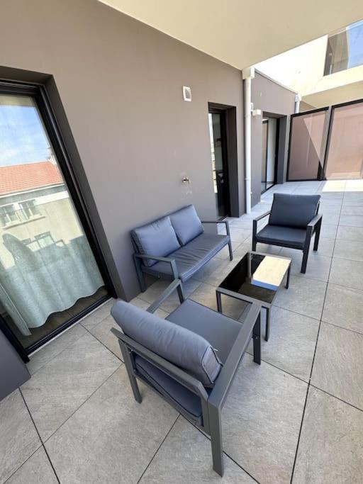 Magnifique T2-climatise Avec Terrasse-catalans Marselha